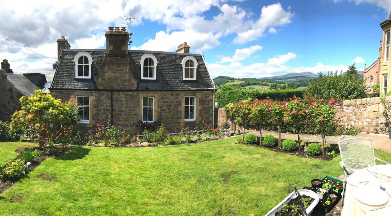 Leven House Bed And Breakfast Crieff Dış mekan fotoğraf