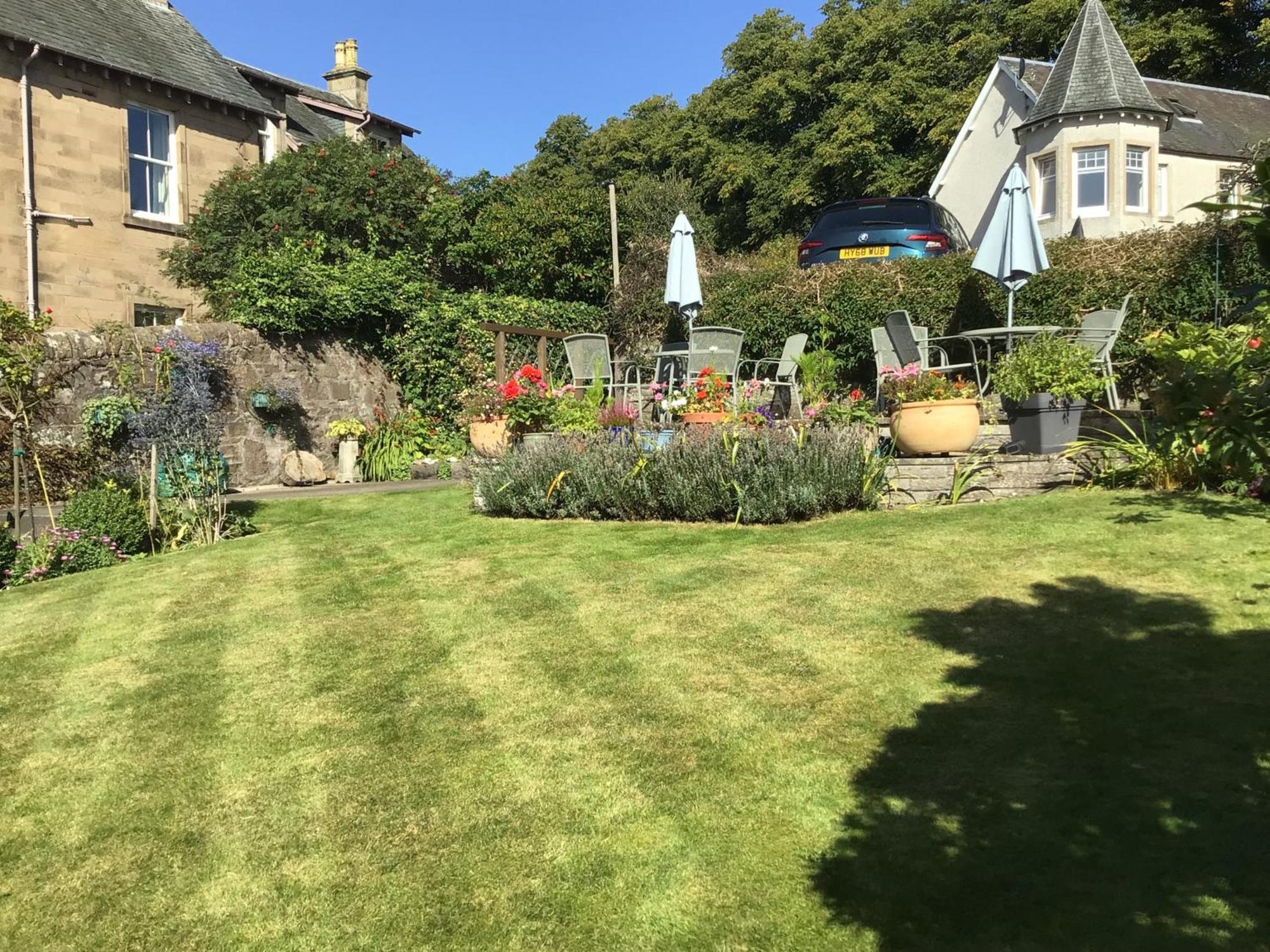 Leven House Bed And Breakfast Crieff Dış mekan fotoğraf
